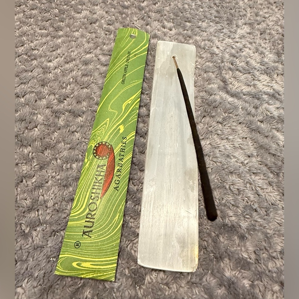 selenite incense holder / charging plate w/ Green Apple incense